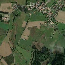 Vue de Aire de camping-car à Saint-Julien-Molhesabate (3)