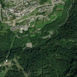 Vue de Aire de services et stationnement camping-cars Vaujany