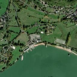 Vue de Aire d'accueil de camping-cars du lac du Causse