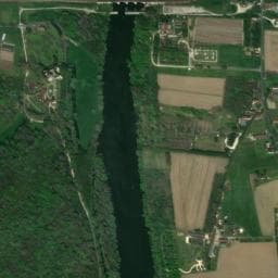 Vue de Aire CAMPING-CAR PARK de Vézac, châteaux en Périgord