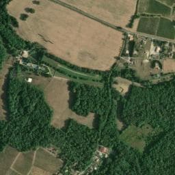 Vue de Aire de camping-cars du Domaine de Darbalot