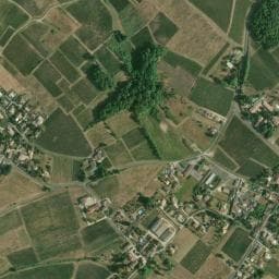 Vue de Aire de Camping-car du Château du Payre