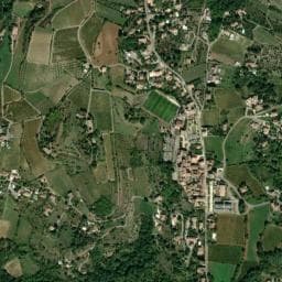 Vue de Aire de camping-cars Vinezac