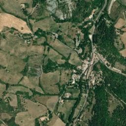 Vue de Aire de camping-car à Bouvières