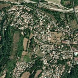 Vue de Aire de camping-car à Châteauneuf-du-Rhône
