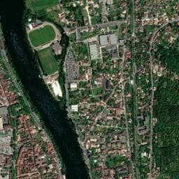Vue de Toilettes publiques du stade