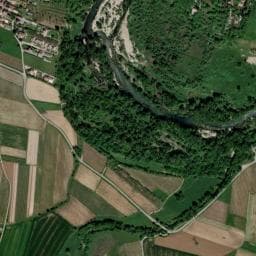 Vue de Aire de camping-car à Berrias-et-Casteljau (3)