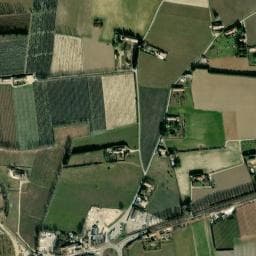 Vue de Aire de camping-cars Lamotte-du-Rhône