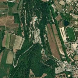 Vue de Aire de camping-car à La Roque-Alric