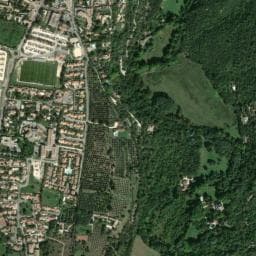 Vue de Aire de stationnement d'Uzès