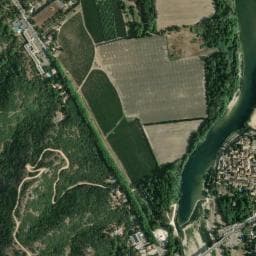 Vue de Aire de camping-car à Remoulins