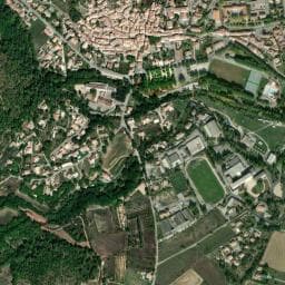 Vue de Aire de camping-car à Corbières-en-Provence