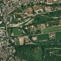 Vue de Aire de Camping-Car de Vinon-sur-Verdon