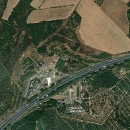 Vue de Aire de camping-car à Cers (2)