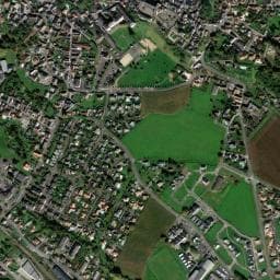 Vue de Aire de stationnement de Lescar bénéharnum