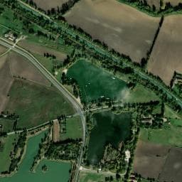 Vue de Bram Aire de camping-cars du lac