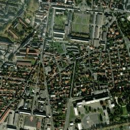 Vue de AIRE DE STATIONNEMENT PUBLIQUE GRATUITE
