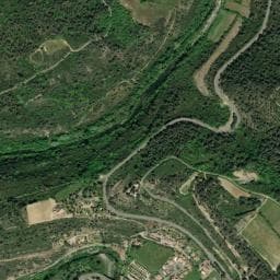Vue de Lagrasse Aire Camping Cars