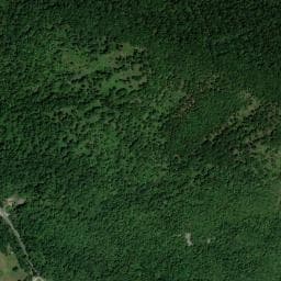 Vue de Aire d’accueil/services camping-cars d’Alus-les-Bains