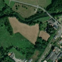 Vue satellite de Aire naturelle de Camping de Ribemont à Ribemont