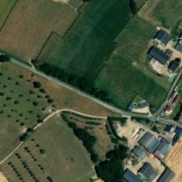 Vue satellite de Aire d'accueil de la Ferme d'Epeaux à Omécourt