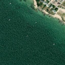 Vue satellite de Aire de camping-car à Réville à Réville