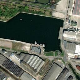 Vue satellite de Parking Carnot - autocars à La Rivière-Saint-Sauveur