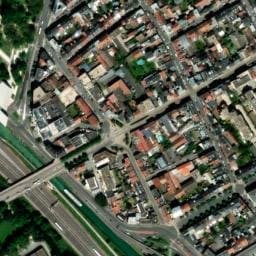 Vue satellite de Aire de Camping-Cars Centre International de Séjour de Champagne à Tinqueux