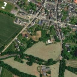 Vue satellite de Parking de l'église Carrouges à Carrouges