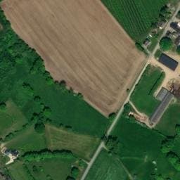 Vue satellite de Aire de stationnement de la Ferme des Martellières à Rennes-en-Grenouilles