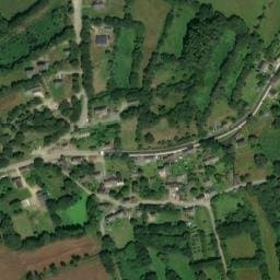 Vue satellite de Camping municipal / Chalets / Salle communautaire à Saint-Rivoal