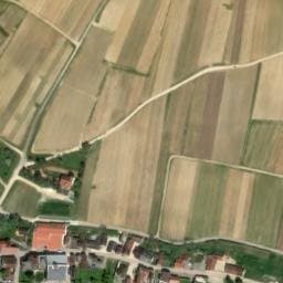 Vue satellite de Aire de stationnement / Champagne Drappier à Urville