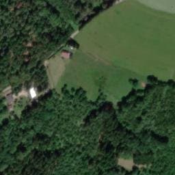 Vue satellite de Cabanes dans les arbres Nids des Vosges à Champdray
