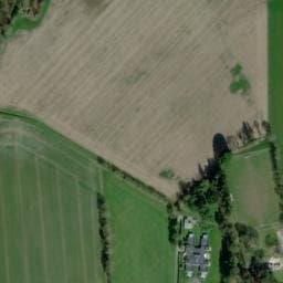 Vue satellite de Aire d'accueil du terrain des sports à Gueltas