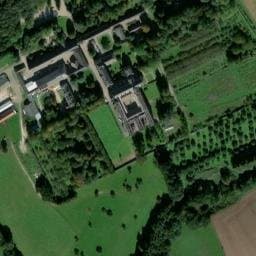 Vue satellite de Aire de stationnement de l'Abbaye de Timadeuc à Bréhan