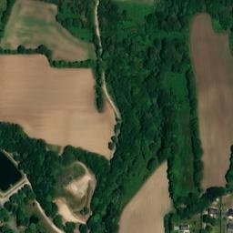 Vue satellite de Aire de stationnement des étangs du Ponterre à Guern