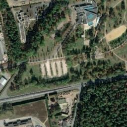 Vue satellite de Aire Camping-car Park de Montfort-le-Gesnois, les Sittelles à Montfort-le-Gesnois