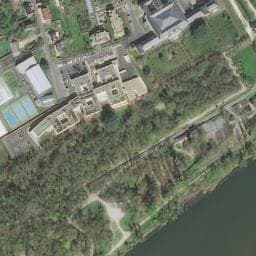 Vue satellite de Aire de camping-car à Saint-Jean-de-la-Ruelle à Saint-Jean-de-la-Ruelle