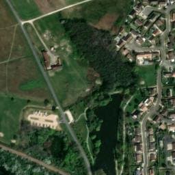 Vue satellite de Aire de camping-car de Saint-Denis-de-l'Hôtel à Saint-Denis-de-l'Hôtel