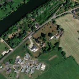 Vue satellite de Aire de stationnement à Solesmes à Solesmes