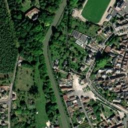Vue satellite de Aire de stationnement camping-cars - Place du Pâtis à Châtillon-Coligny