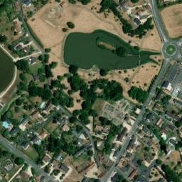 Vue satellite de Aire de Camping-car de Jouy-le-Potier - Champs des Bretons à Lailly-en-Val