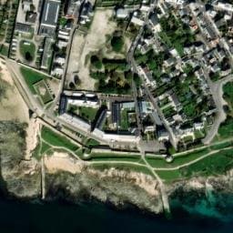 Vue satellite de Aire Camping-Car Park Port-Louis, Les Remparts à Riantec