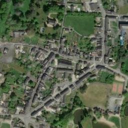 Vue satellite de Aire du plan d'eau de Combrée à Bourg-l'Évêque