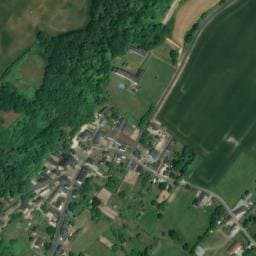 Vue satellite de Aire de stationnement camping-car à Montval-sur-Loir