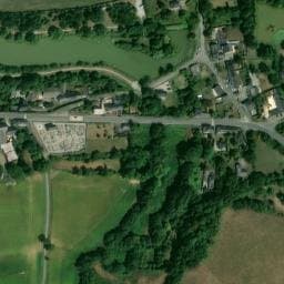 Vue satellite de AIRE DE STATIONNEMENT - SAINT JULIEN DE VOUVANTES à Saint-Julien-de-Vouvantes