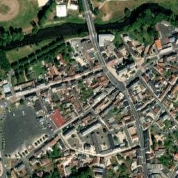 Vue satellite de Aire de stationnement camping-cars Salbris à La Ferté-Imbault