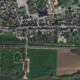 Vue satellite de Aire d'accueil de camping-car du port Maillard à Les Garennes sur Loire