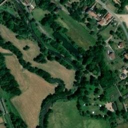 Vue satellite de Camping municipal les Trois Fontaines à Brèves