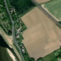 Vue satellite de Aire de stationnement – Camping Terre de Loire à La Ménitré